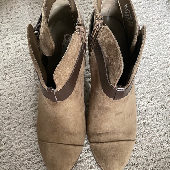 Healed bootie - Picture 3 of 4